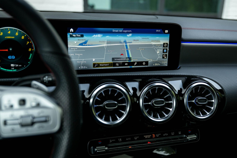 Mercedes-Benz CLA-Klasse Shooting Brake 250 e AMG ACC HuD Panorama Multibeam MANUFAKTUR