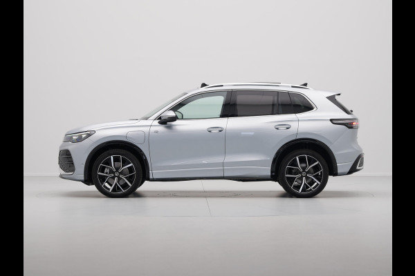 Volkswagen Tiguan 1.5 eHybrid 204 6DSG R-Line Edition Automaat | Black Style Pakket