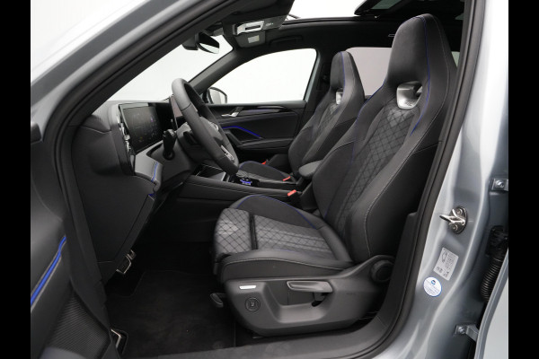 Volkswagen Tiguan 1.5 eHybrid 204 6DSG R-Line Edition Automaat | Black Style Pakket