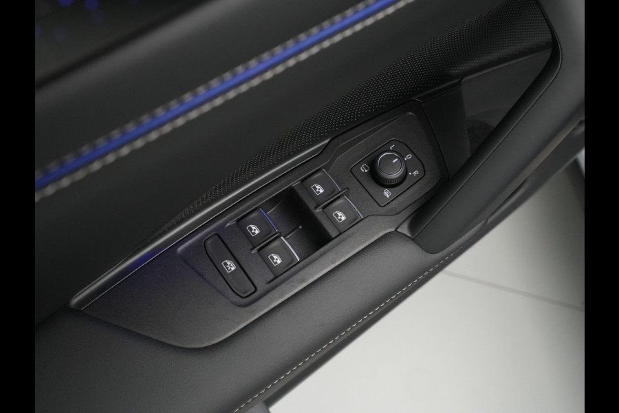 Volkswagen Tiguan 1.5 eHybrid 204 6DSG R-Line Edition Automaat | Black Style Pakket