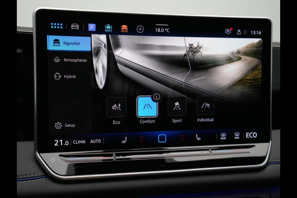 Volkswagen Tiguan 1.5 eHybrid 204 6DSG R-Line Edition Automaat | Black Style Pakket
