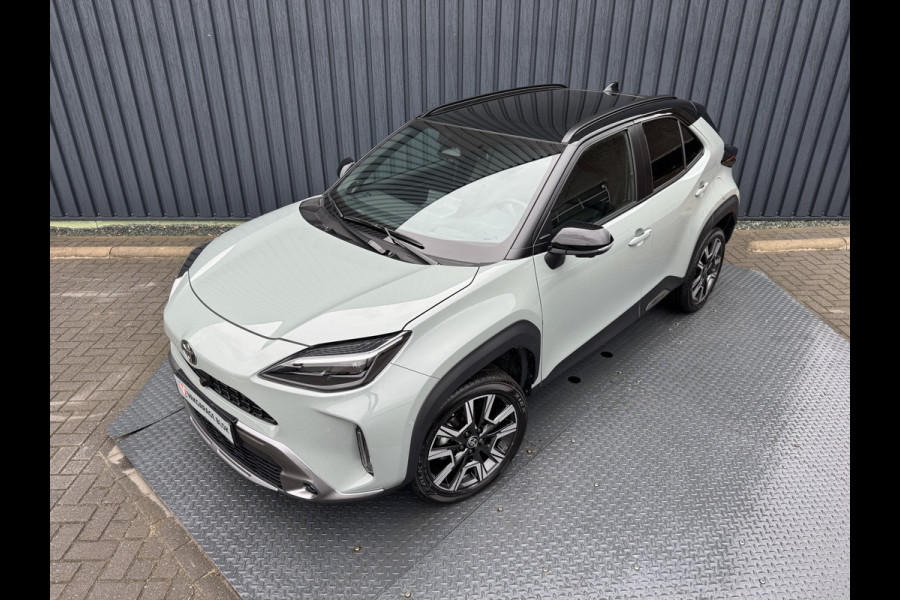 Toyota Yaris Cross 1.5 Hybrid 130 Launch Edition / bi tone | Pano dak | JBL | 360 camera | Head-up | Rijklaar!!