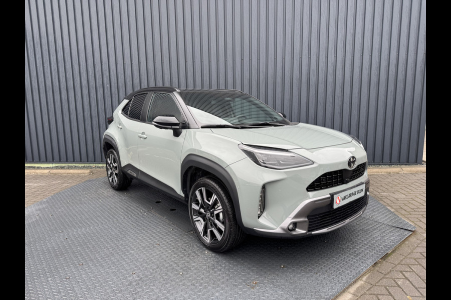 Toyota Yaris Cross 1.5 Hybrid 130 Launch Edition / bi tone | Pano dak | JBL | 360 camera | Head-up | Rijklaar!!