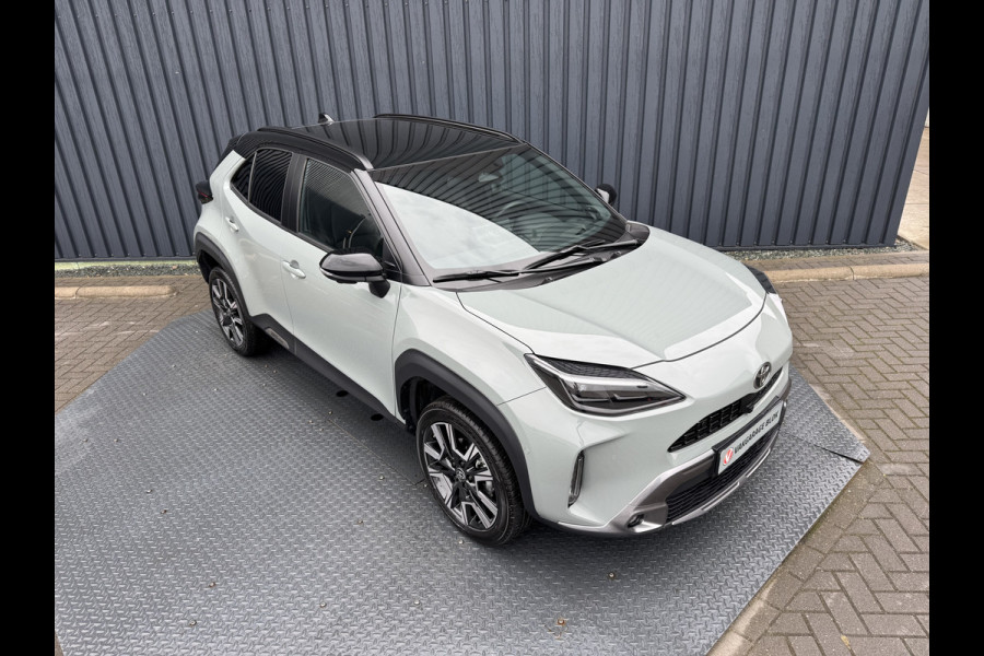 Toyota Yaris Cross 1.5 Hybrid 130 Launch Edition / bi tone | Pano dak | JBL | 360 camera | Head-up | Rijklaar!!