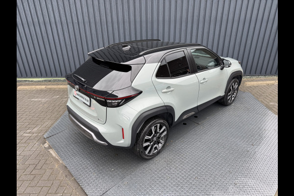 Toyota Yaris Cross 1.5 Hybrid 130 Launch Edition / bi tone | Pano dak | JBL | 360 camera | Head-up | Rijklaar!!