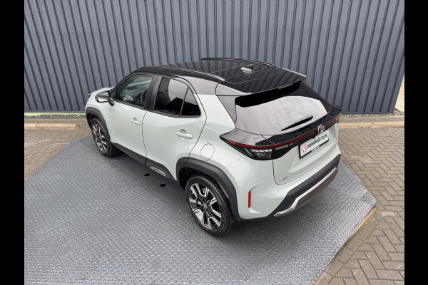 Toyota Yaris Cross 1.5 Hybrid 130 Launch Edition / bi tone | Pano dak | JBL | 360 camera | Head-up | Rijklaar!!