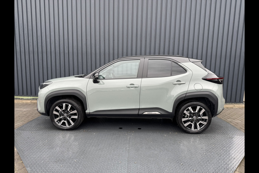 Toyota Yaris Cross 1.5 Hybrid 130 Launch Edition / bi tone | Pano dak | JBL | 360 camera | Head-up | Rijklaar!!