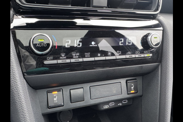 Toyota Yaris Cross 1.5 Hybrid 130 Launch Edition / bi tone | Pano dak | JBL | 360 camera | Head-up | Rijklaar!!