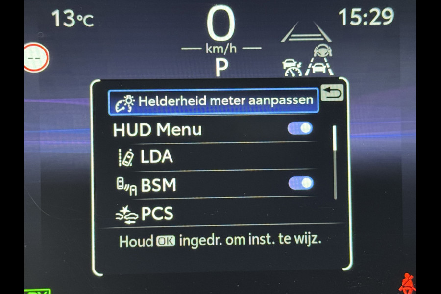 Toyota Yaris Cross 1.5 Hybrid 130 Launch Edition / bi tone | Pano dak | JBL | 360 camera | Head-up | Rijklaar!!