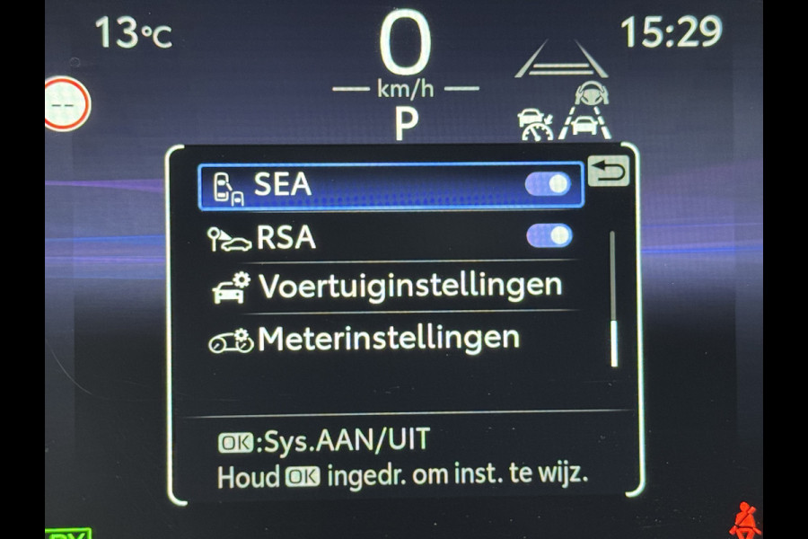 Toyota Yaris Cross 1.5 Hybrid 130 Launch Edition / bi tone | Pano dak | JBL | 360 camera | Head-up | Rijklaar!!
