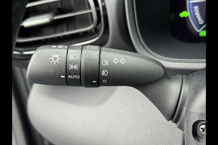Toyota Yaris Cross 1.5 Hybrid 130 Launch Edition / bi tone | Pano dak | JBL | 360 camera | Head-up | Rijklaar!!
