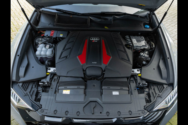 Audi Q8 4.0 TFSI RS Q8 quattro - Pano - Matrix LED - Bang & Olufsen - Trekhaak