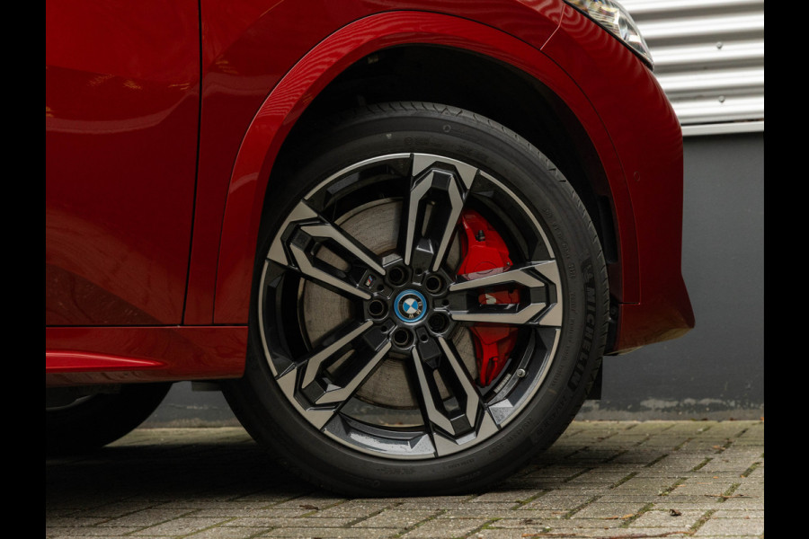 BMW iX2 eDrive20 M-Sport Pro - ACC - Head-up - Harman Kardon