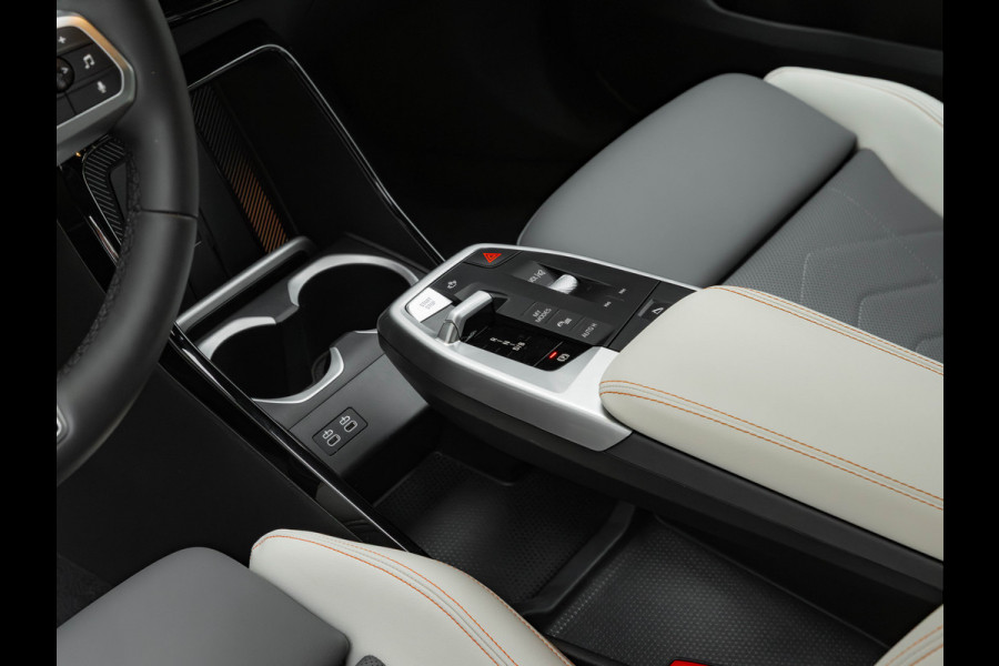 BMW iX2 eDrive20 M-Sport Pro - ACC - Head-up - Harman Kardon
