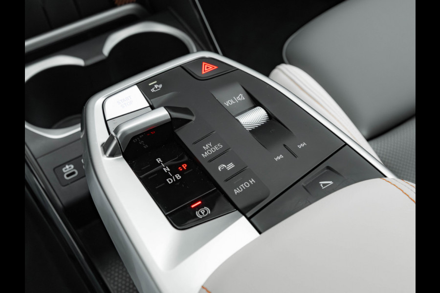 BMW iX2 eDrive20 M-Sport Pro - ACC - Head-up - Harman Kardon