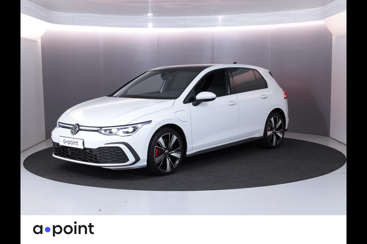 Volkswagen Golf 1.4 eHybrid Style 204 PK PHEV | Panorama dak | 18" LM velgen | Keyless entry | Side assist |