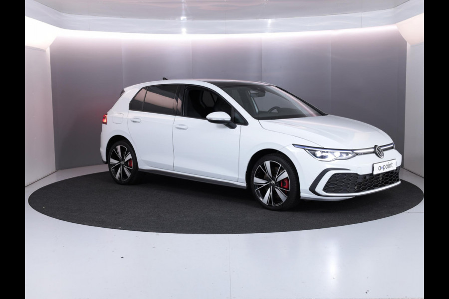 Volkswagen Golf 1.4 eHybrid Style 204 PK PHEV | Panorama dak | 18" LM velgen | Keyless entry | Side assist |