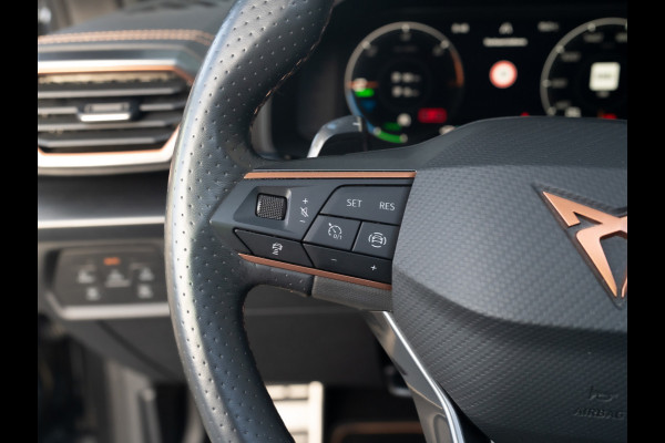 CUPRA Formentor 1.4 e-Hybrid 245Pk VZ Copper Edition | Panodak | Keyless | Camera | Prijs Rijklaar!!