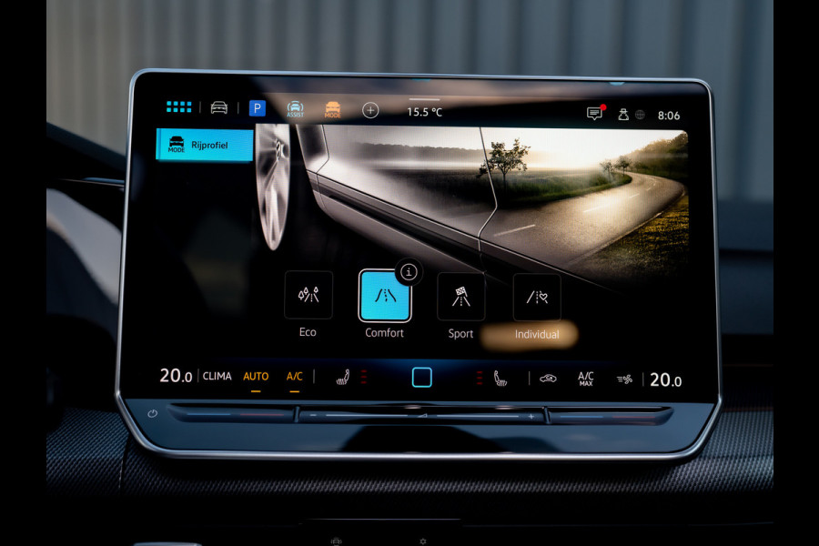 Volkswagen GOLF Variant 1.5 eTSI R-Line Edition | Pano | Trekhaak wegkl. | IQ Light | Head Up | Elk. A-klep | Prijs Rijklaar!!