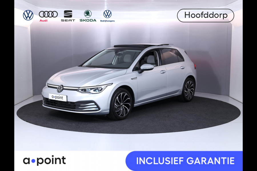 Volkswagen Golf 1.5 eTSI Style 130 pk Automaat (DSG) | Navigatie | Panoramadak | Parkeersensoren | Adaptieve cruise control | Stoelverwarming |
