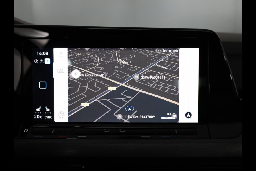 Volkswagen Golf 1.5 eTSI Style 130 pk Automaat (DSG) | Navigatie | Panoramadak | Parkeersensoren | Adaptieve cruise control | Stoelverwarming |