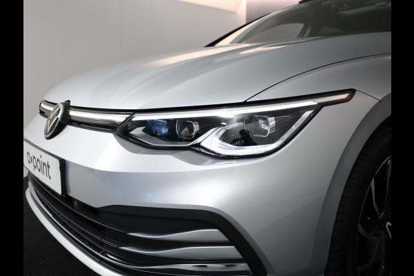 Volkswagen Golf 1.5 eTSI Style 130 pk Automaat (DSG) | Navigatie | Panoramadak | Parkeersensoren | Adaptieve cruise control | Stoelverwarming |