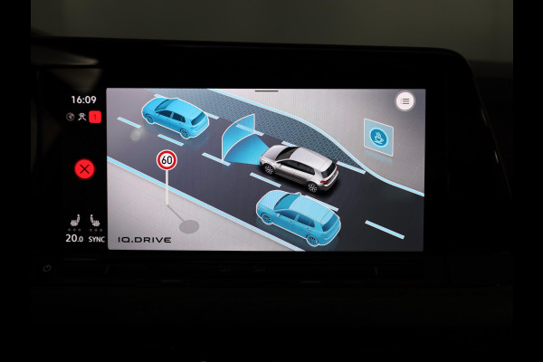 Volkswagen Golf 1.5 eTSI Style 130 pk Automaat (DSG) | Navigatie | Panoramadak | Parkeersensoren | Adaptieve cruise control | Stoelverwarming |