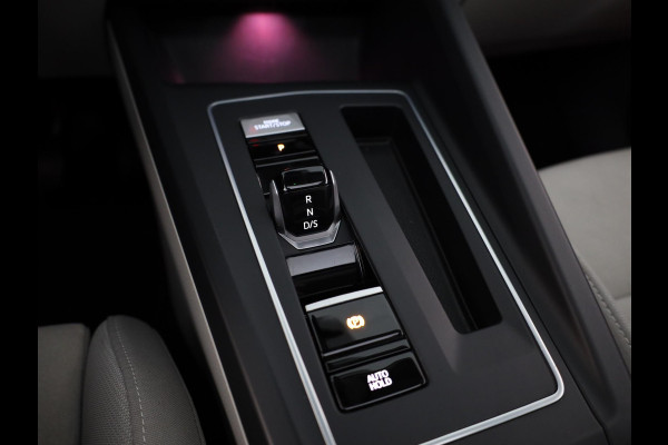 Volkswagen Golf 1.5 eTSI Style 130 pk Automaat (DSG) | Navigatie | Panoramadak | Parkeersensoren | Adaptieve cruise control | Stoelverwarming |