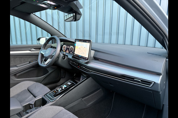 Volkswagen Golf 1.5 eTSI 50 Jaar Edition | Panodak | Stoelgeheugen | Trekhaak Elk. Wegkl. | Harman/ Kardon | Prijs Rijklaar!!