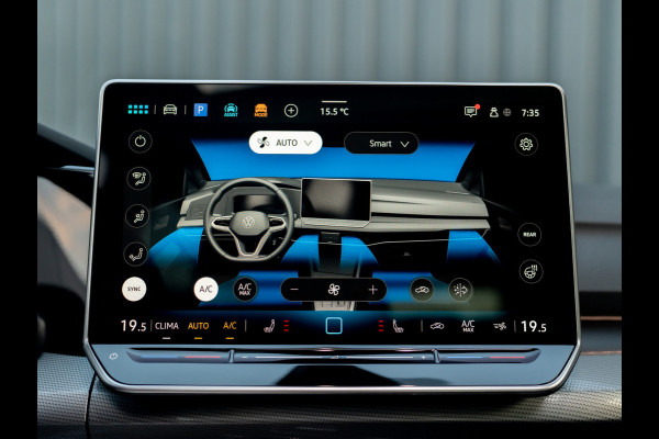 Volkswagen Golf 1.5 eTSI 50 Jaar Edition | Panodak | Stoelgeheugen | Trekhaak Elk. Wegkl. | Harman/ Kardon | Prijs Rijklaar!!