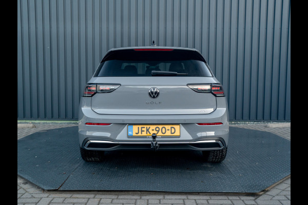 Volkswagen Golf 1.5 eTSI 50 Jaar Edition | Panodak | Stoelgeheugen | Trekhaak Elk. Wegkl. | Harman/ Kardon | Prijs Rijklaar!!