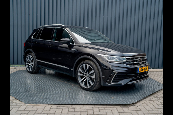Volkswagen Tiguan 1.5 TSI R-Line Business+ | Leder | Stoelgeheugen | IQ Light | Elk. A-klep | Prijs Rijklaar!!