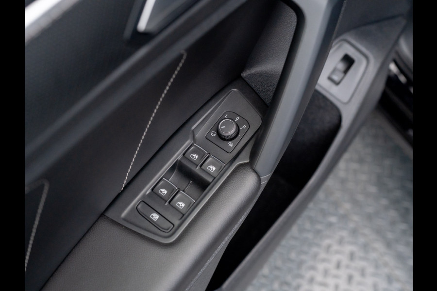 Volkswagen Tiguan 1.5 TSI R-Line Business+ | Leder | Stoelgeheugen | IQ Light | Elk. A-klep | Prijs Rijklaar!!
