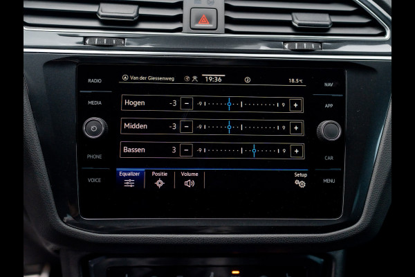 Volkswagen Tiguan 1.5 TSI R-Line Business+ | Leder | Stoelgeheugen | IQ Light | Elk. A-klep | Prijs Rijklaar!!