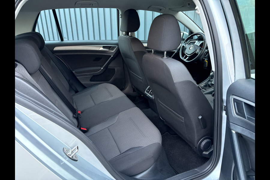 Volkswagen Golf 1.0 TSI 116Pk DSG Comfortline | Apple Carplay/ Android Auto | Parkeersensoren V&A | Navi | Prijs Rijklaar!!