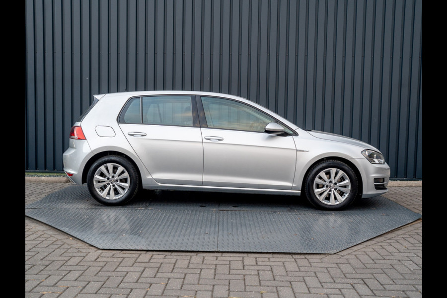 Volkswagen Golf 1.0 TSI 116Pk DSG Comfortline | Apple Carplay/ Android Auto | Parkeersensoren V&A | Navi | Prijs Rijklaar!!