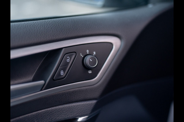Volkswagen Golf 1.0 TSI 116Pk DSG Comfortline | Apple Carplay/ Android Auto | Parkeersensoren V&A | Navi | Prijs Rijklaar!!