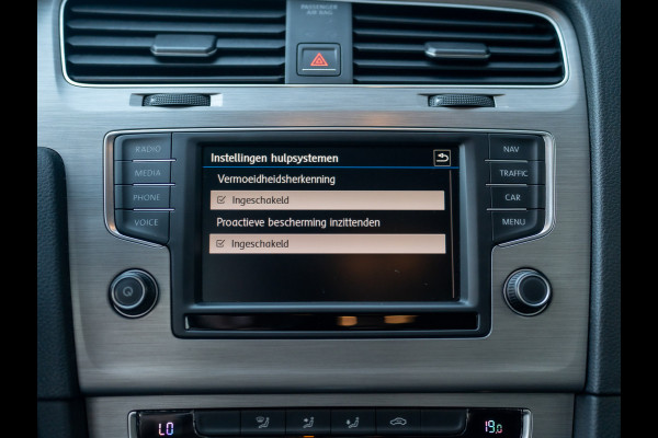 Volkswagen Golf 1.0 TSI 116Pk DSG Comfortline | Apple Carplay/ Android Auto | Parkeersensoren V&A | Navi | Prijs Rijklaar!!