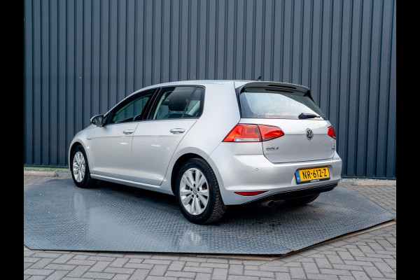 Volkswagen Golf 1.0 TSI 116Pk DSG Comfortline | Apple Carplay/ Android Auto | Parkeersensoren V&A | Navi | Prijs Rijklaar!!