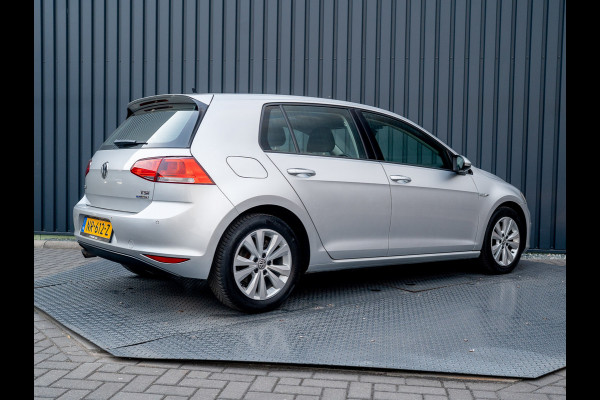 Volkswagen Golf 1.0 TSI 116Pk DSG Comfortline | Apple Carplay/ Android Auto | Parkeersensoren V&A | Navi | Prijs Rijklaar!!