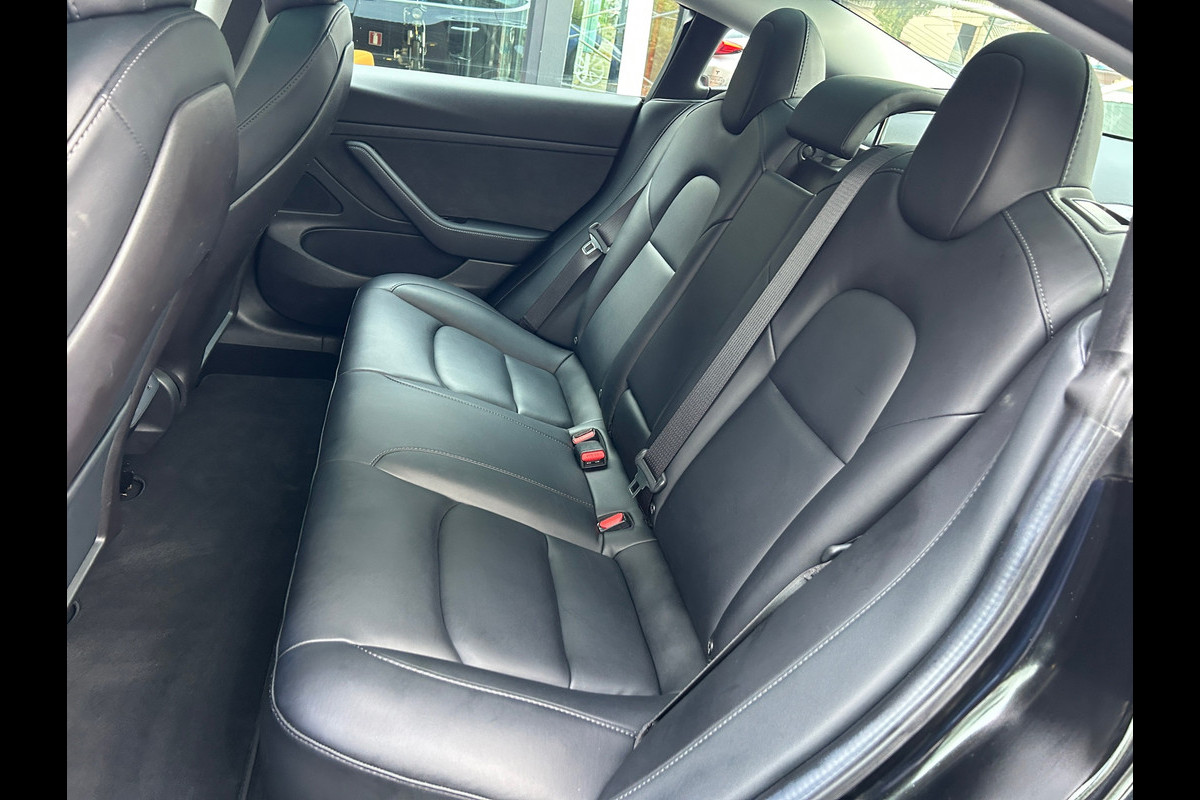 Tesla Model 3 Standard RWD Plus 60 kWh Trekhaak (1.000kg) SOH 87% 19 INCH Velgen Rijklaarprijs! Tesla Model 3 Standard RWD Plus 60 kWh Trekhaak (1.000kg) SOH 87% 19 INCH Velgen Rijklaarprijs!