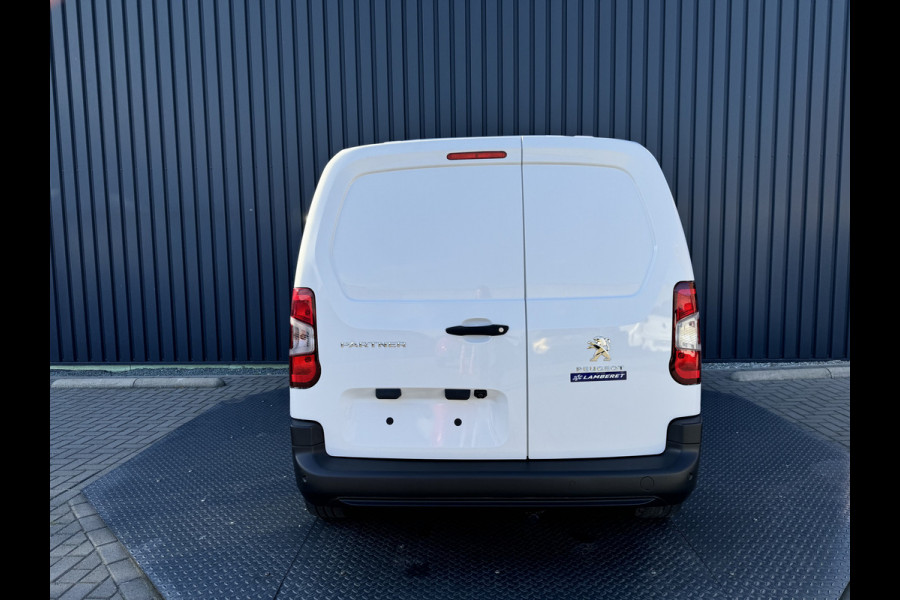 Peugeot Partner 1.5 BlueHDi 100 | 3 zitter | Koelwagen Carrier | Nacht aansluiting | Laadruimte 2 niveaus | Nieuw!! | Prijs Rijklaar!!