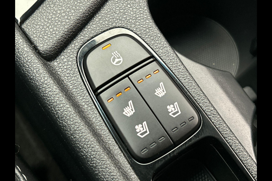 Kia Niro 1.6 GDi Hybrid ExecutiveLine Trekhaak Adaptieve/Cruise Stoel verwarming/verkoeling Camera Leder Carplay