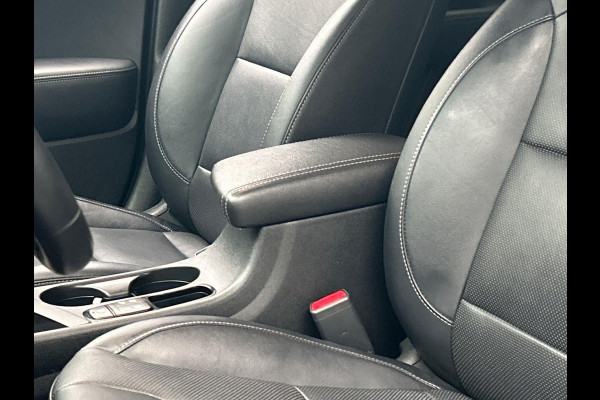 Kia Niro 1.6 GDi Hybrid ExecutiveLine Trekhaak Adaptieve/Cruise Stoel verwarming/verkoeling Camera Leder Carplay
