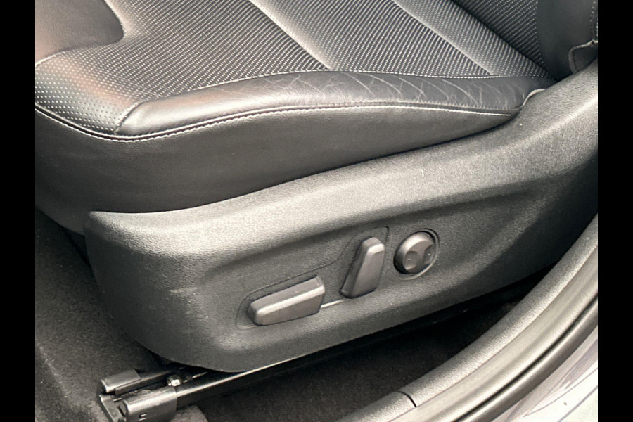 Kia Niro 1.6 GDi Hybrid ExecutiveLine Trekhaak Adaptieve/Cruise Stoel verwarming/verkoeling Camera Leder Carplay