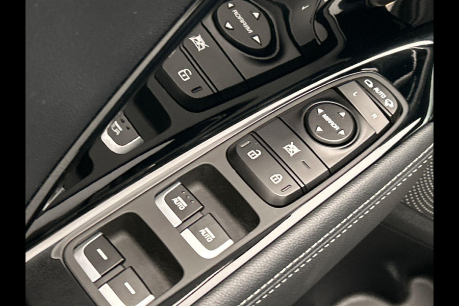Kia Niro 1.6 GDi Hybrid ExecutiveLine Trekhaak Adaptieve/Cruise Stoel verwarming/verkoeling Camera Leder Carplay