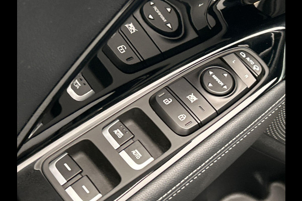 Kia Niro 1.6 GDi Hybrid ExecutiveLine Trekhaak Adaptieve/Cruise Stoel verwarming/verkoeling Camera Leder Carplay