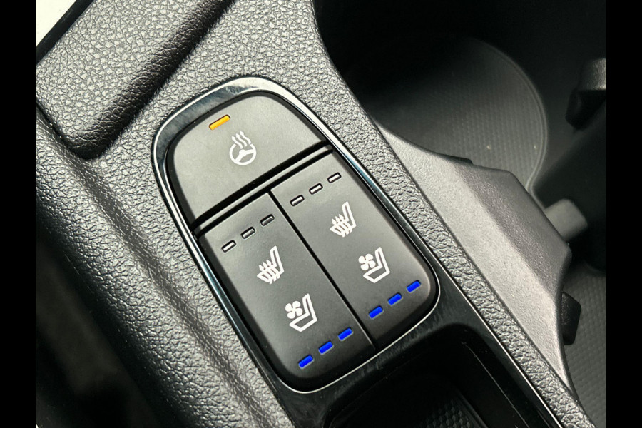 Kia Niro 1.6 GDi Hybrid ExecutiveLine Trekhaak Adaptieve/Cruise Stoel verwarming/verkoeling Camera Leder Carplay