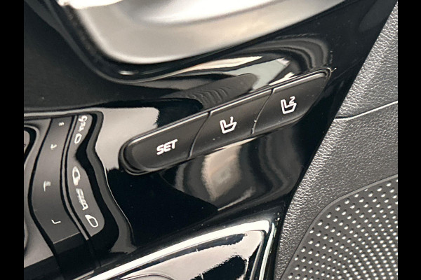 Kia Niro 1.6 GDi Hybrid ExecutiveLine Trekhaak Adaptieve/Cruise Stoel verwarming/verkoeling Camera Leder Carplay