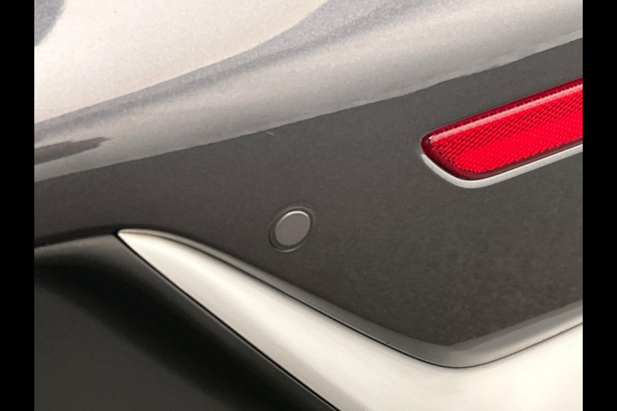 Kia Niro 1.6 GDi Hybrid ExecutiveLine Trekhaak Adaptieve/Cruise Stoel verwarming/verkoeling Camera Leder Carplay